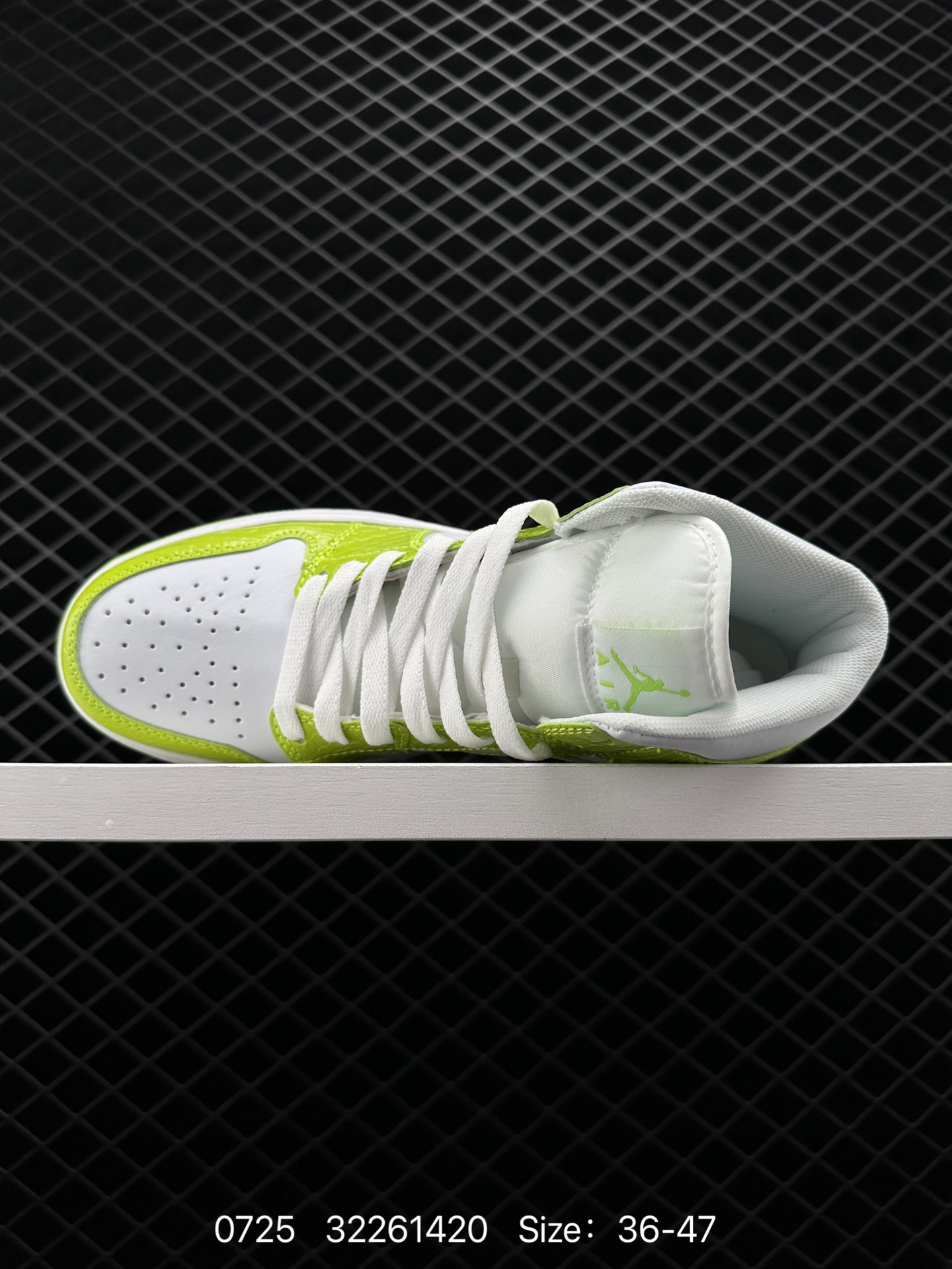 Air Jordan 1 High Zoom R2T